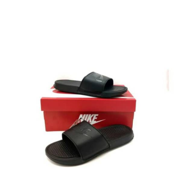 Sandal Nike SB Supreme Warna Hitam / Sandal Nike