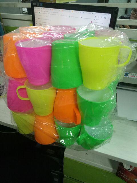 6 Pcs Cangkir Plastik/ Cangkir Cantik/ Gelas Plastik/ Gelas Bergagang/ Mug Plastik/ Mug Murah/