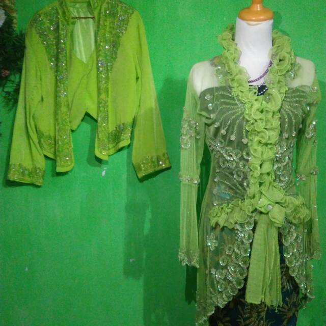 Kebaya preloved hijau