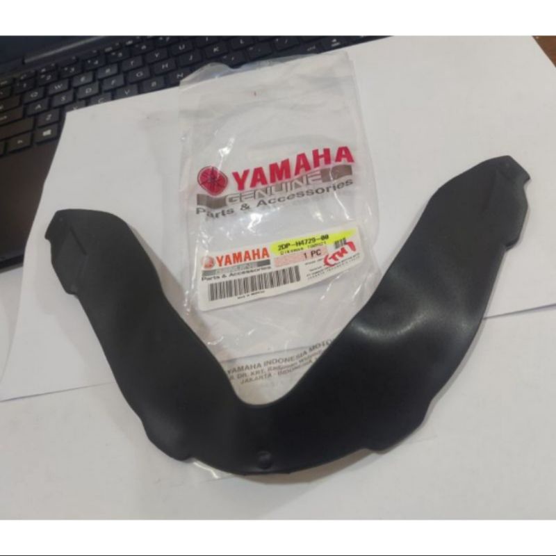KARET LAMPU BELAKANG NMAX ORIGINAL YAMAHA