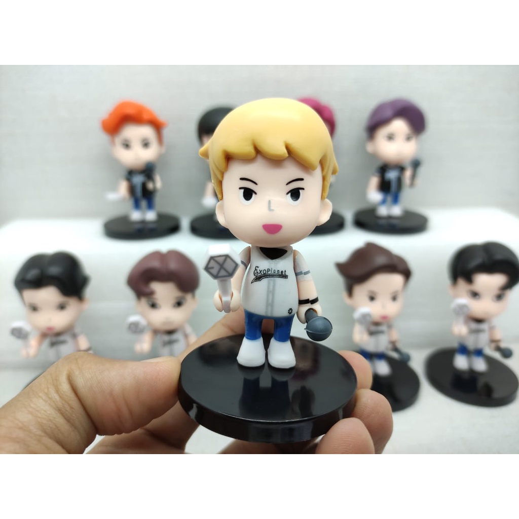 Korean KPOP EXO Star Action Figure Toys BAEKHYUN CHANYEOL CHEN D.O.