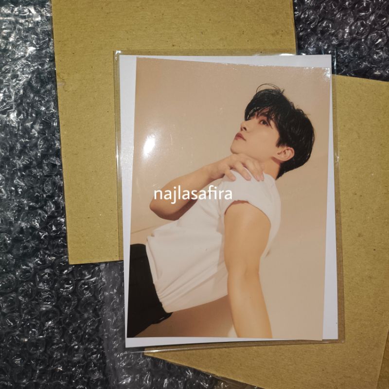 LEE JUNHO 2PM [JUNHO THE MOMENT] RANDOM PHOTO POSTCARD