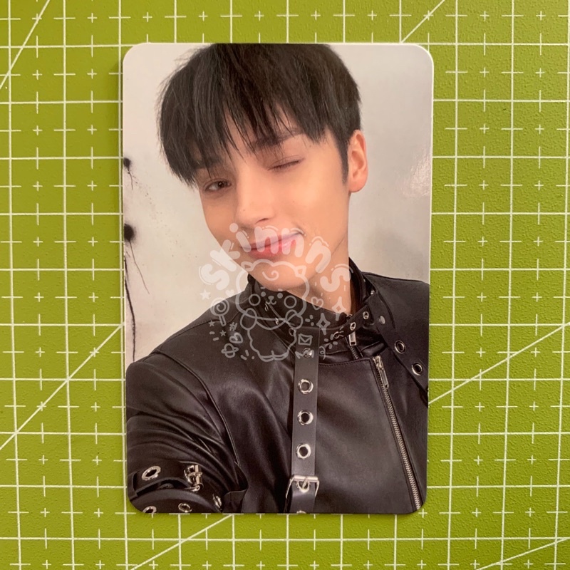 WTT WANT TO TRADE LENTICULAR THURSDAY CHILD TXT HUENINGKAI