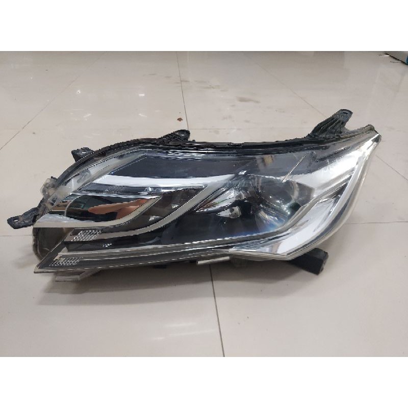 headlamp / lampu depan pajero sport