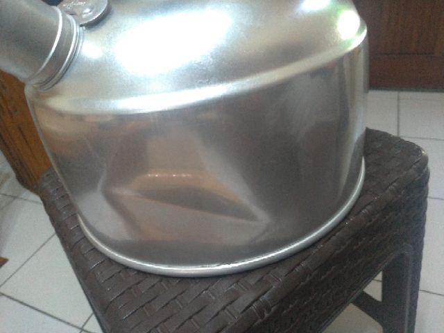 Ketel Bunyi Water Kettle Super Sonic 24cm 6 Liter Natural - Halco