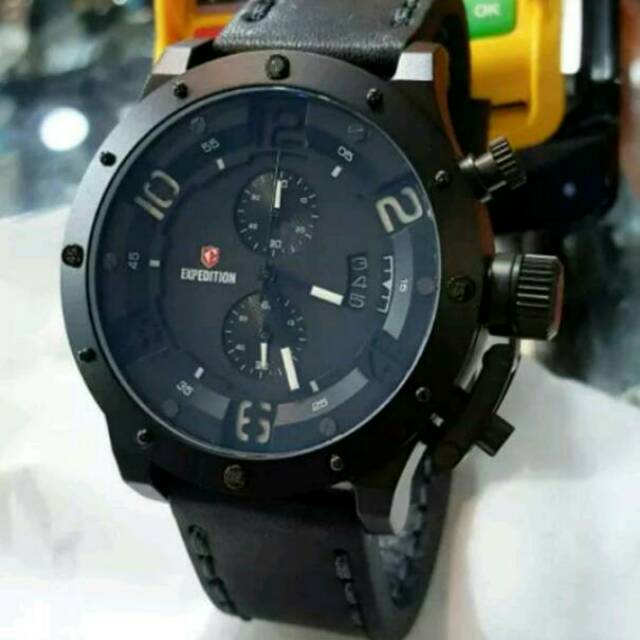 Jam pria Expedition E6381Leather keren kasual elegan Brendet