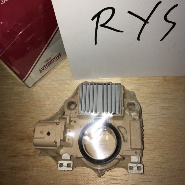 CRV SOKET KIRI IC REGULATOR ALTERNATOR CAS DINAMO AMPER AMPERE PENGISIAN / SOKET SOCKET IC