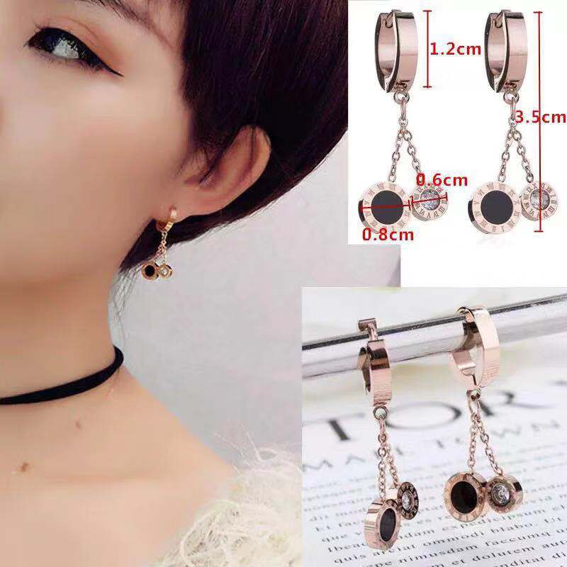 Anting wanita titanium lapis emas model angka romawi - 025#-1