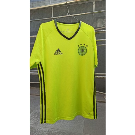 Jersey Training Jerman size S seken ekselen