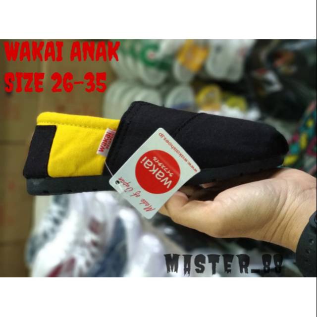 Fenzshoes.id - SEPATU SLIP ON ANAK WAKAI HITAM KUNING TERBARU