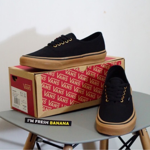 vans authentic black rubber