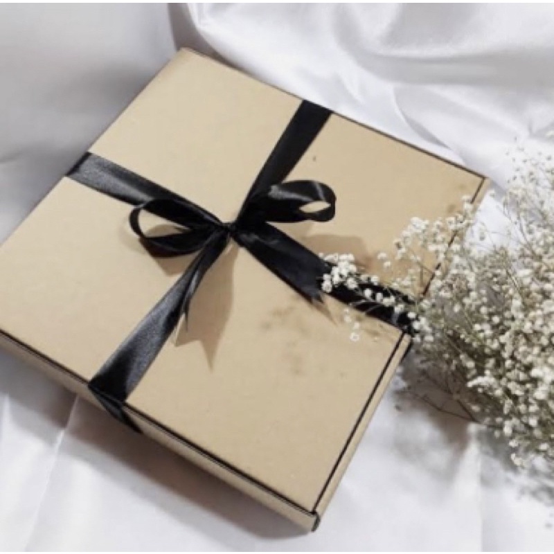 

TAMBAHAN BOX UNTUK KADO / GIFT include BUBBLE