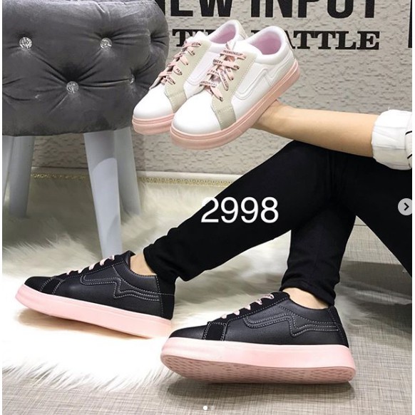 Sepatu Sneakers 2998