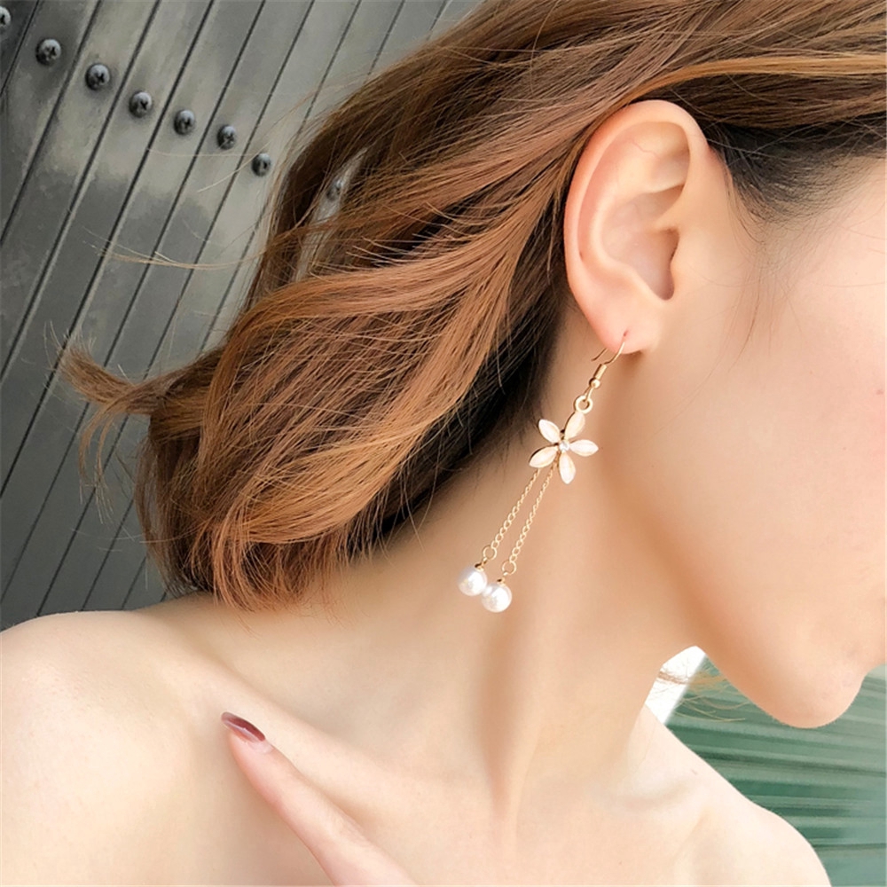 1 Pasang Anting Gantung Panjang Desain Bunga Hias Rumbai Gaya Korea Elegan untuk Wanita-7