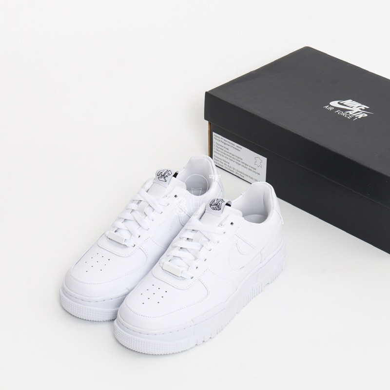 Air Force 1 Low Pixel White