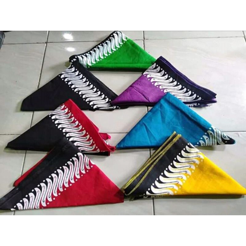 Udeng Segitiga Banyuwangi