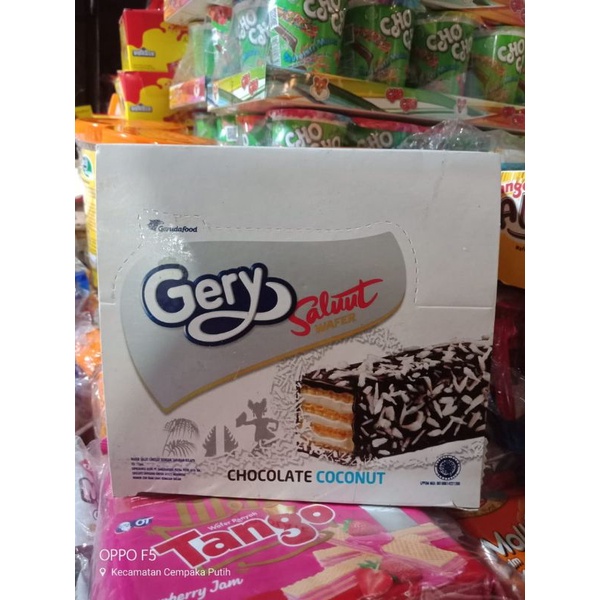 GERY SALUT WAFER CHOKLAT CHOCONUT isi 12 pcs