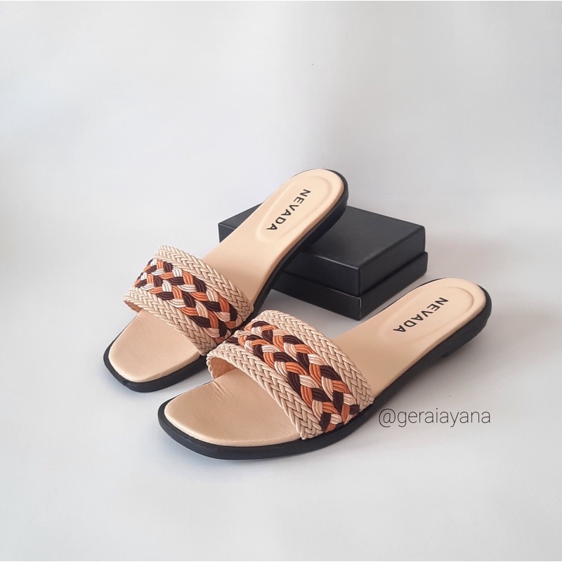6.6 SALE! Sandal Selop Kepang Nevada - Sandal Slop Anyam - Sandal Wanita Nevada-Kepang - CREAM