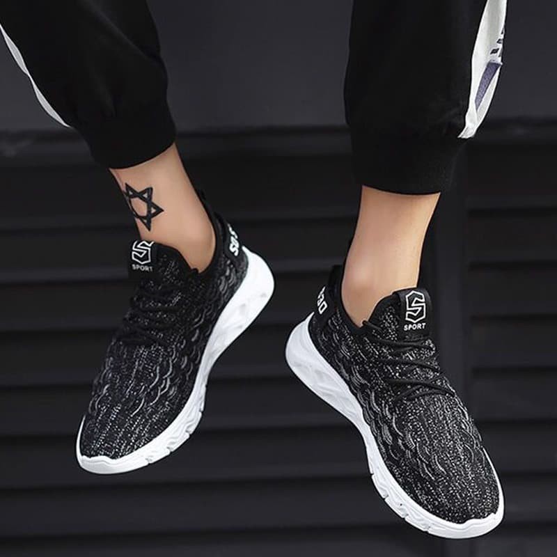 Sepatu  olahraga kasual pria  kekinian keren  buat  