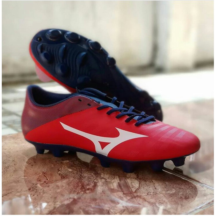 Sepatu Bola Mizuno Rebula V4 In Red