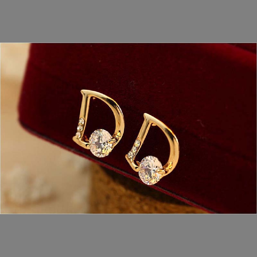 Anting Stud Desain Huruf D Warna Emas Untuk Wanita