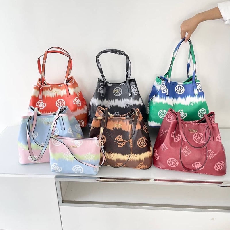 524 tas guess tote