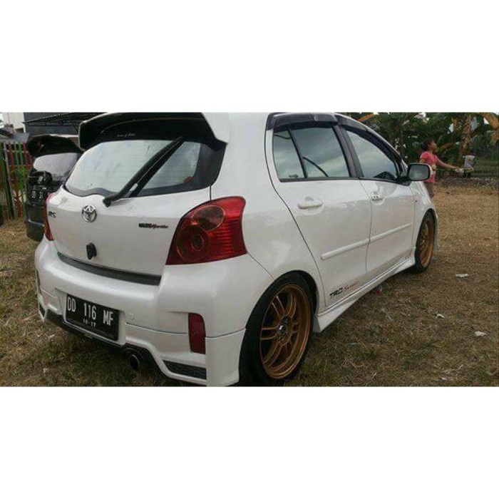 BODYKIT toyota yaris TRD 2011-13 BODY KIT BEMPER