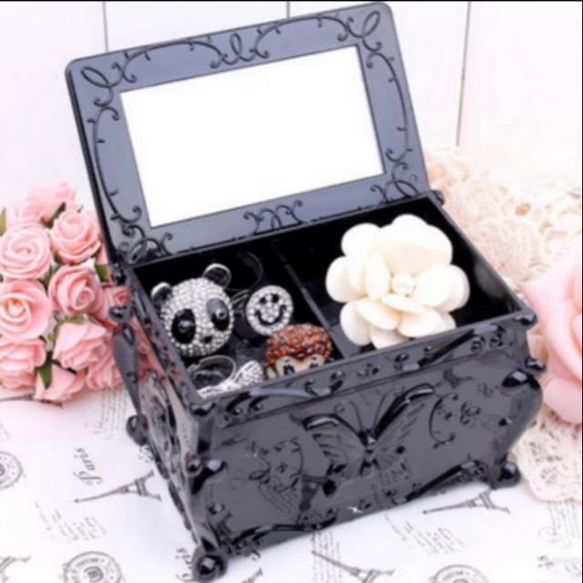 Anna sui cosmetic box / kosmetik box anna sui