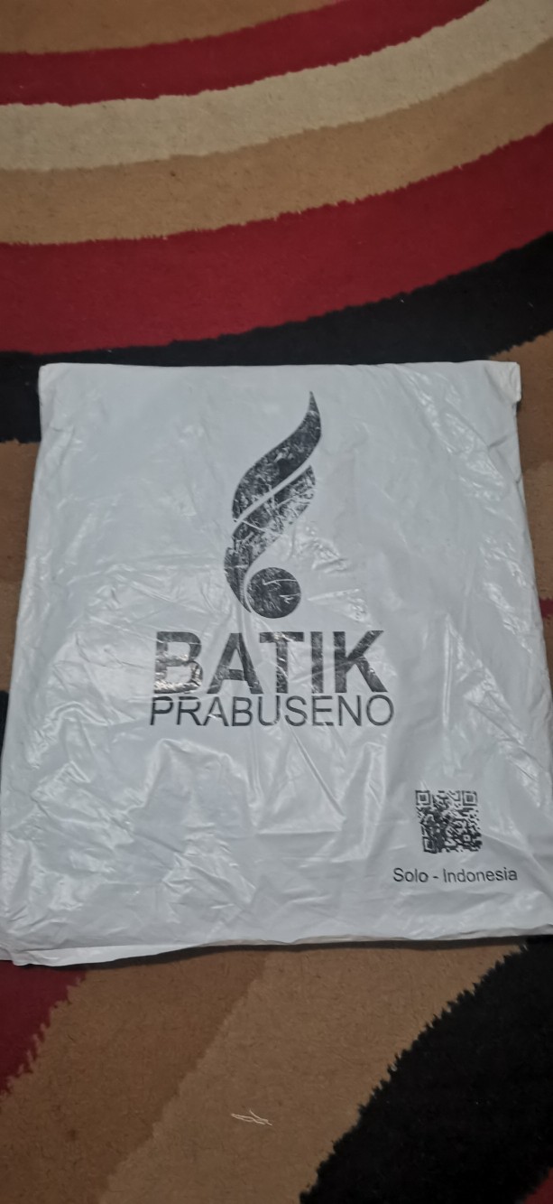 Gunungan Kemeja Batik Pria Lengan Panjang Slimfit Katun Printing Hem Baju Atasan Kantor Modern