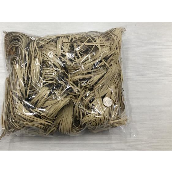 

✭ Shredded paper / Kertas potong / straight cut potong an lurus 200g ←