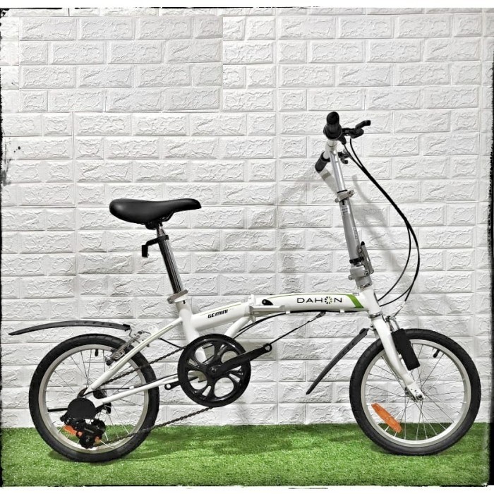 Dahon gemini uno 3 speed hot sale