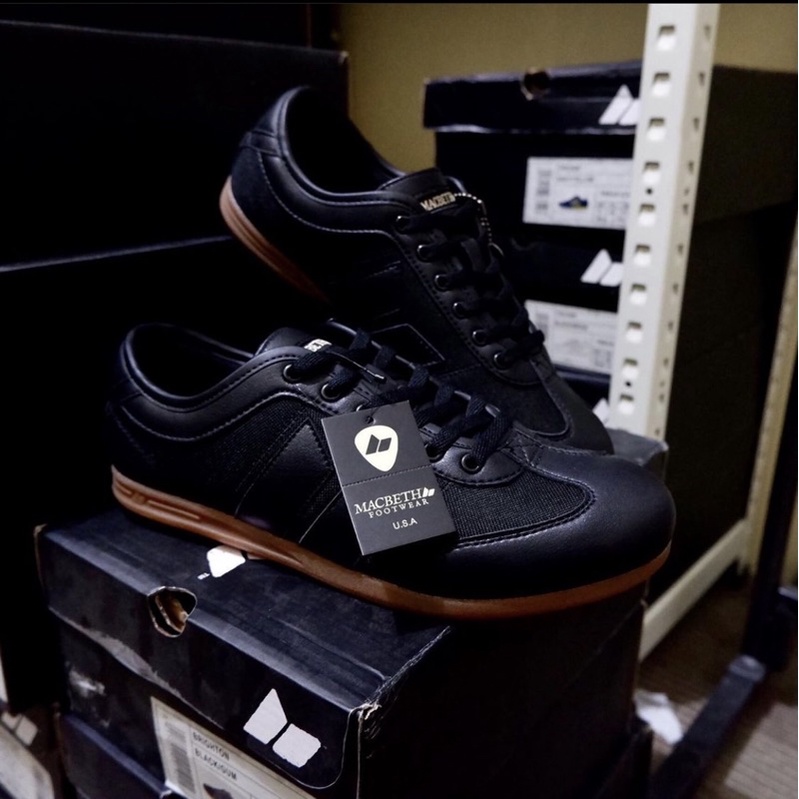 Sepatu Macbeth Brighton Black Gum Era Saban 100% Original Resmi