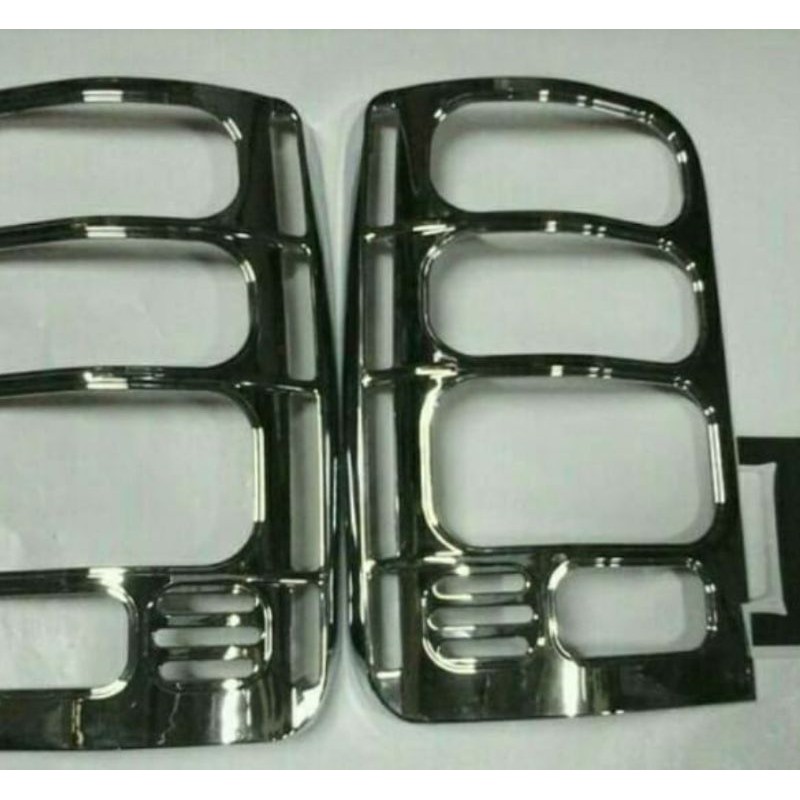 Garnis list lampu belakang kijang lgx