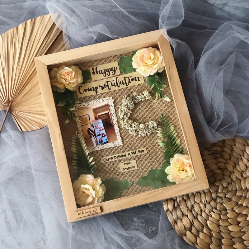 INISIAL FRAME/ FRAME 3D/EDELWEISS IN FRAME / BUKET EDELWEISS / KADO WISUDA / FRAME KAYU / KADO NIKAH