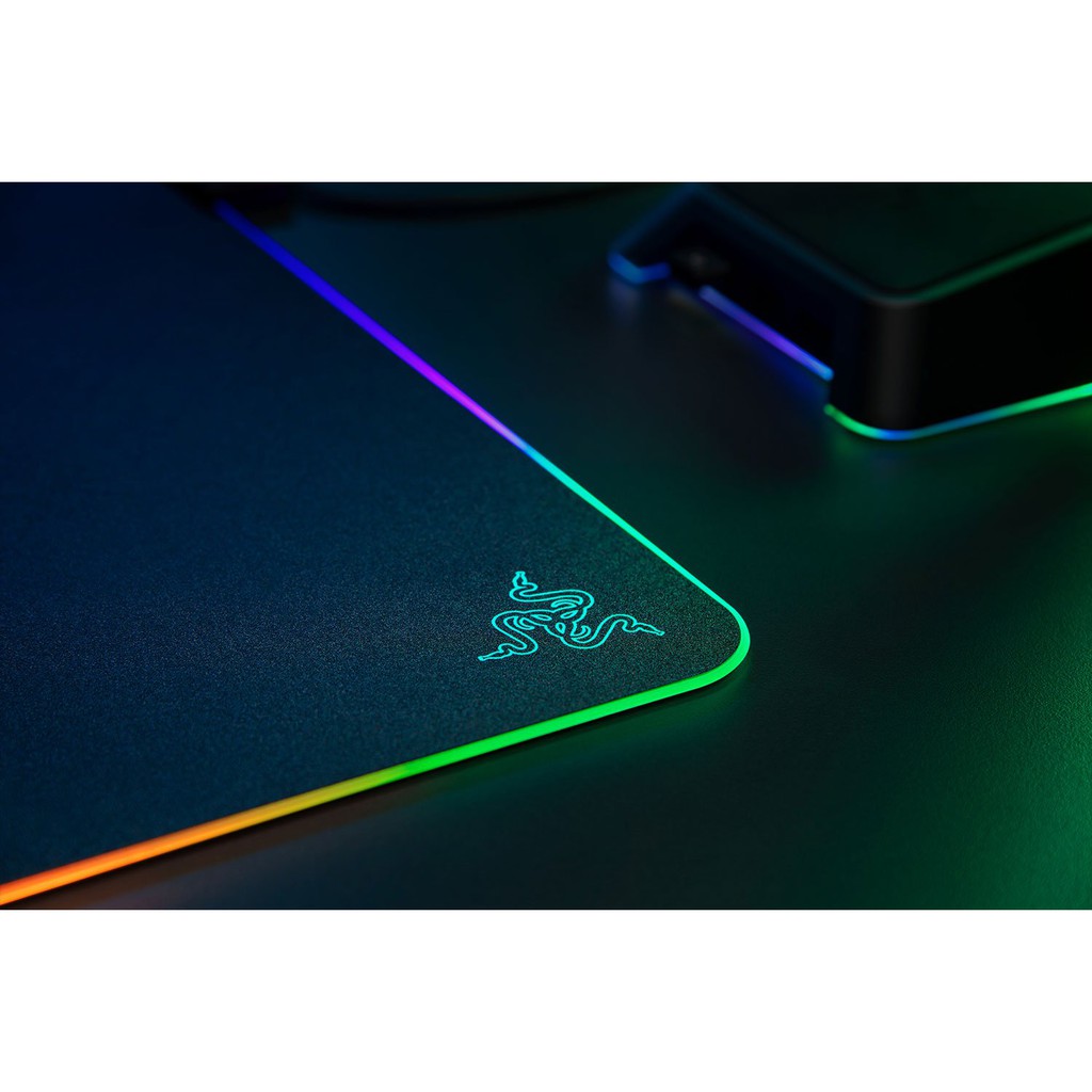 Mousepad Gaming RAZER Firefly V2 Hard Surface RGB Mouse Mat - RAZER Firefly V2