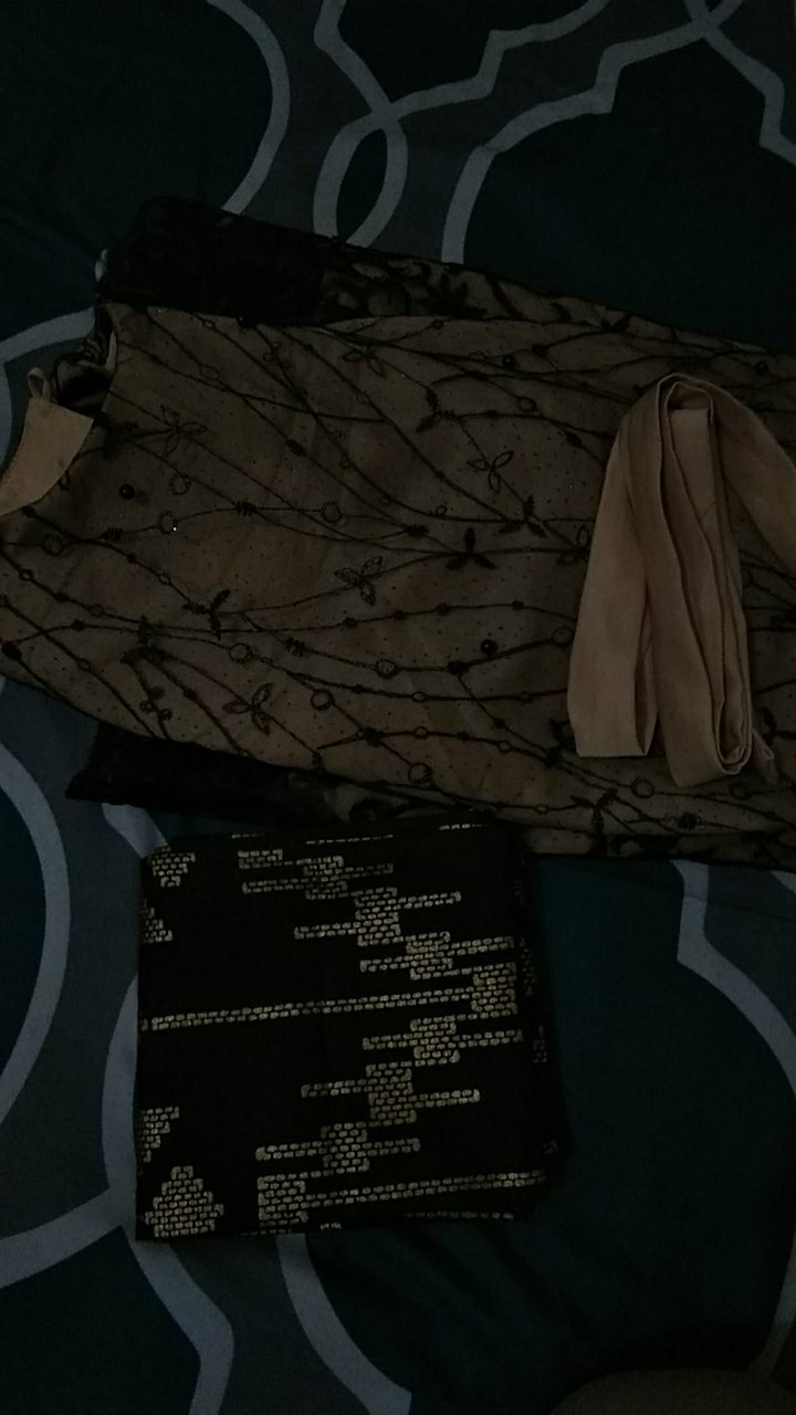 Set Batik Couple Adara Black (kemeja Batik, Rok Batik, Kebaya Adara Black)