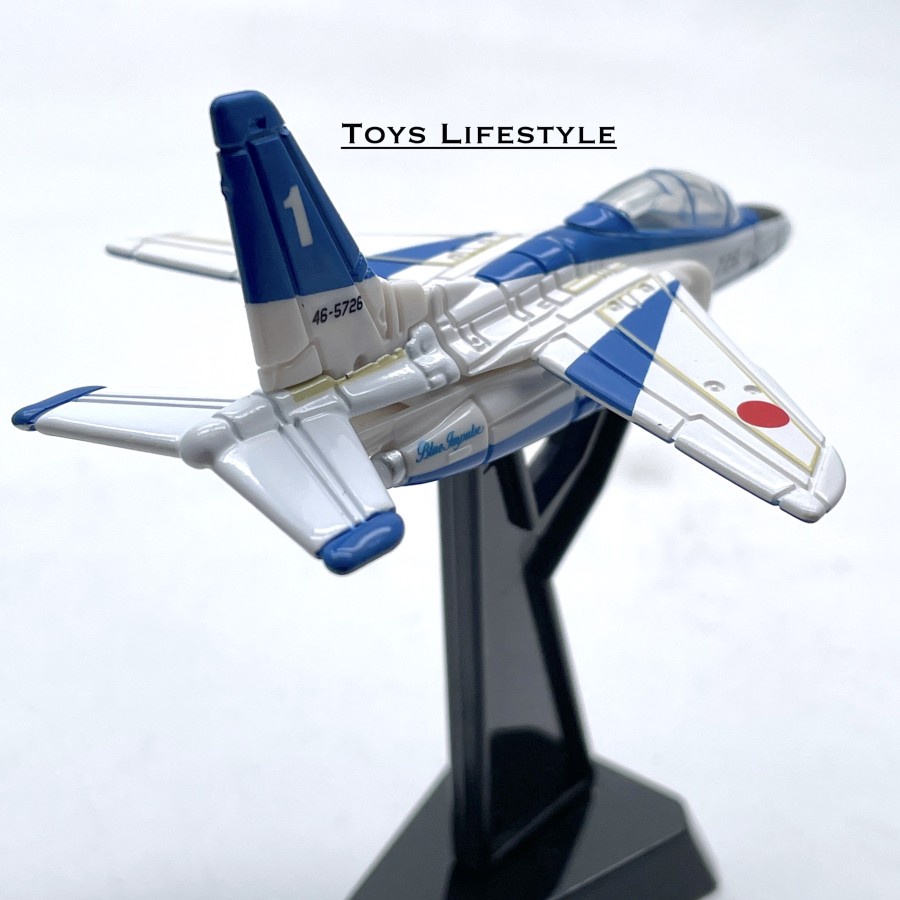 Pesawat Tomica Diecast 22 JASDF T-4 Blue Impulse