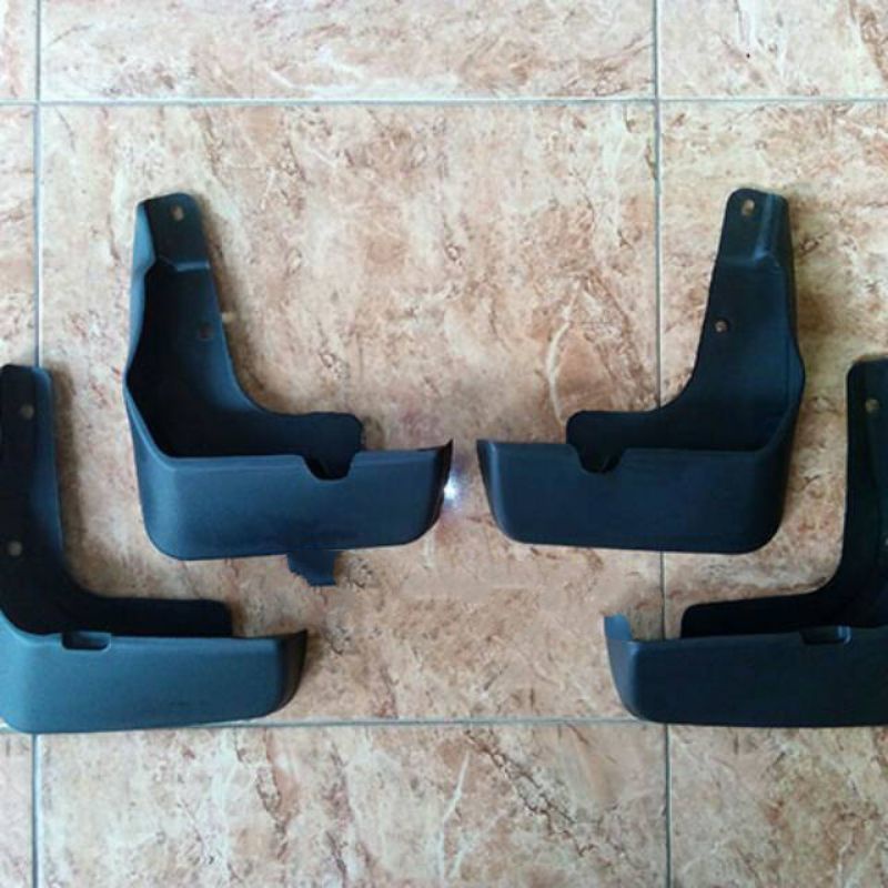 Mudguard / Mud Guard / Penahan Lumpur Avanza Veloz 2011 - 2014