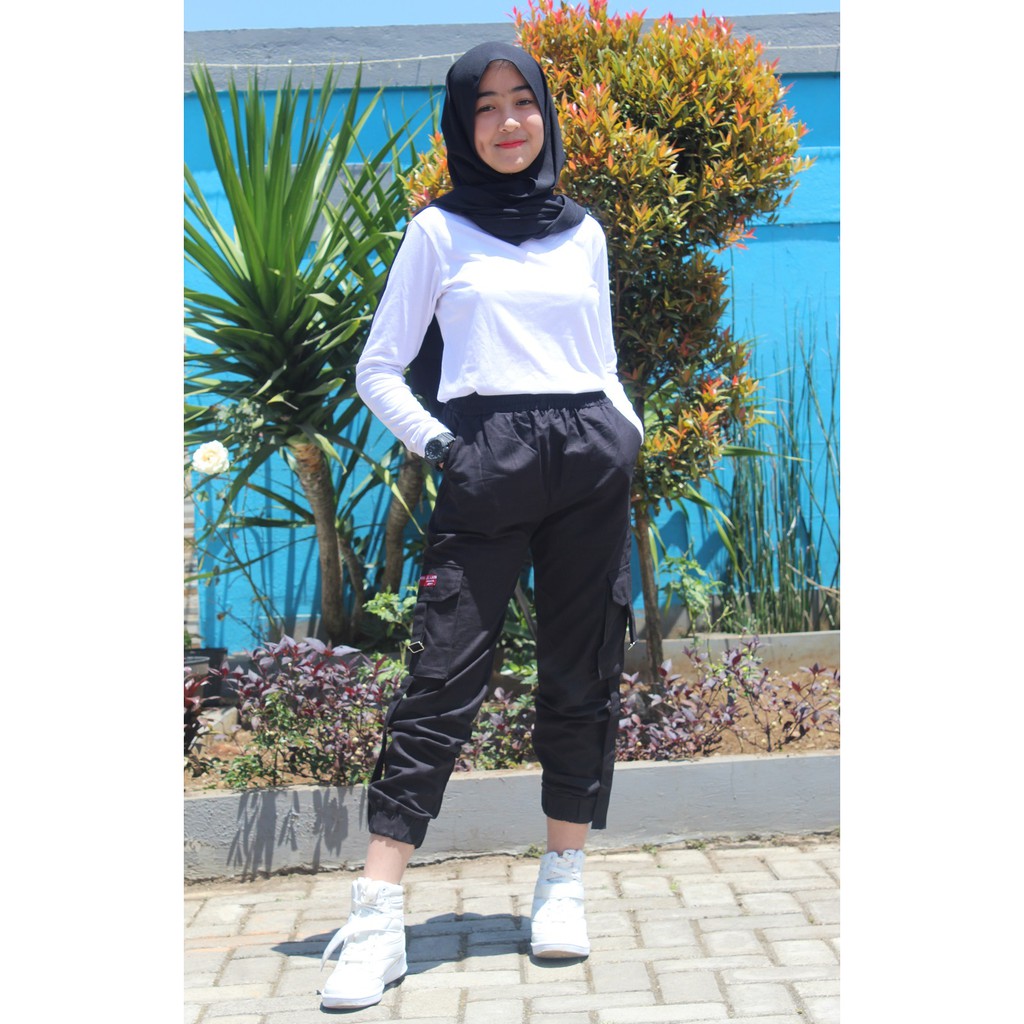 Celana Jogger Wanita Bahan Katun Hitam Joger Pant Pinggang Karet Murah Trendy