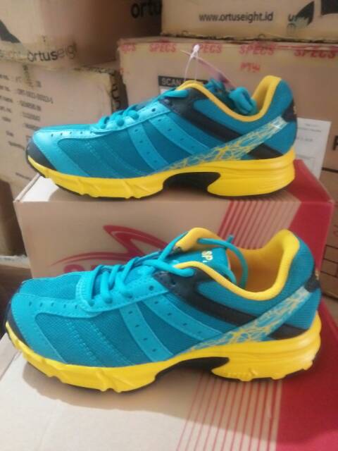 SEPATU RUNNING Specs VINSON MASSIV City Blue