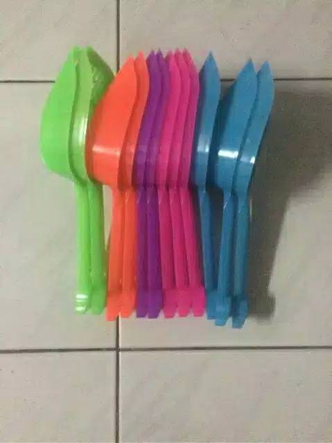 Sekop Serokan Pasir Kucing