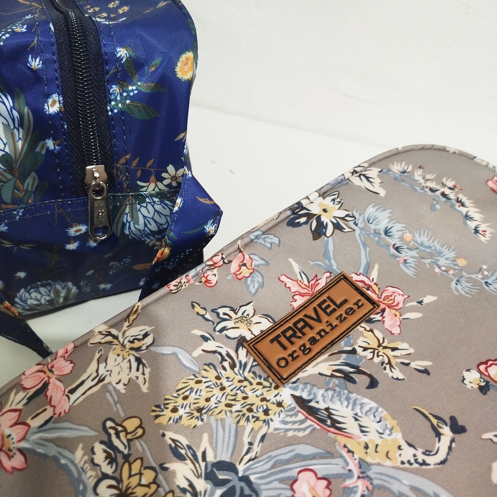 Travel organizer jumbo tas kosmetik pouch make up waterproof tas kosmpetik murah
