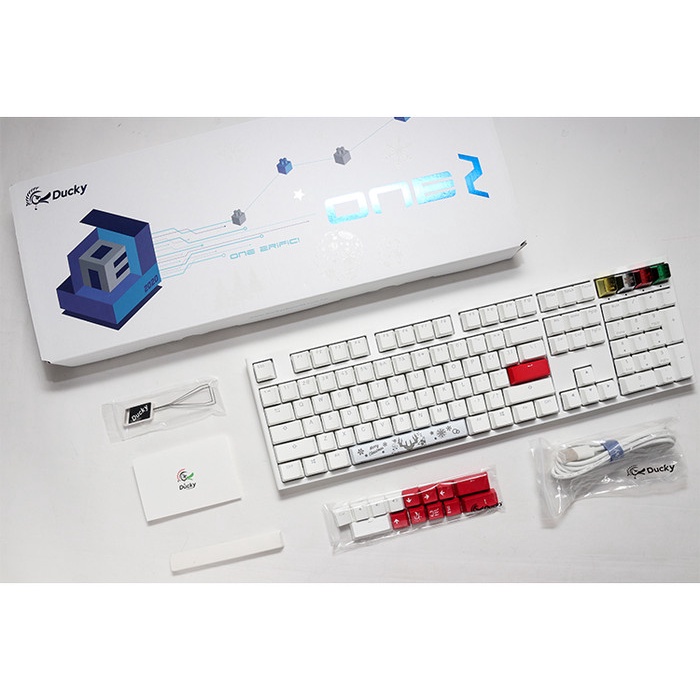 Ducky One 2 RGB White Christmas Edition DKON1808ST - BUSPDWWTX