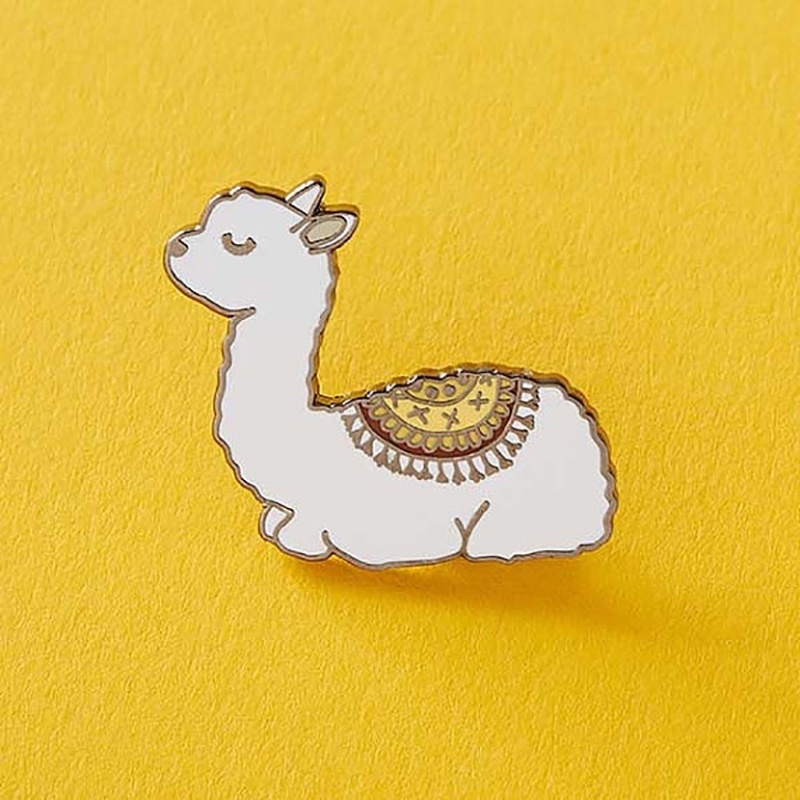 Bros Pin Enamel Bentuk Kartun Hewan Alpaca Bahan Metal Untuk Pria / Wanita