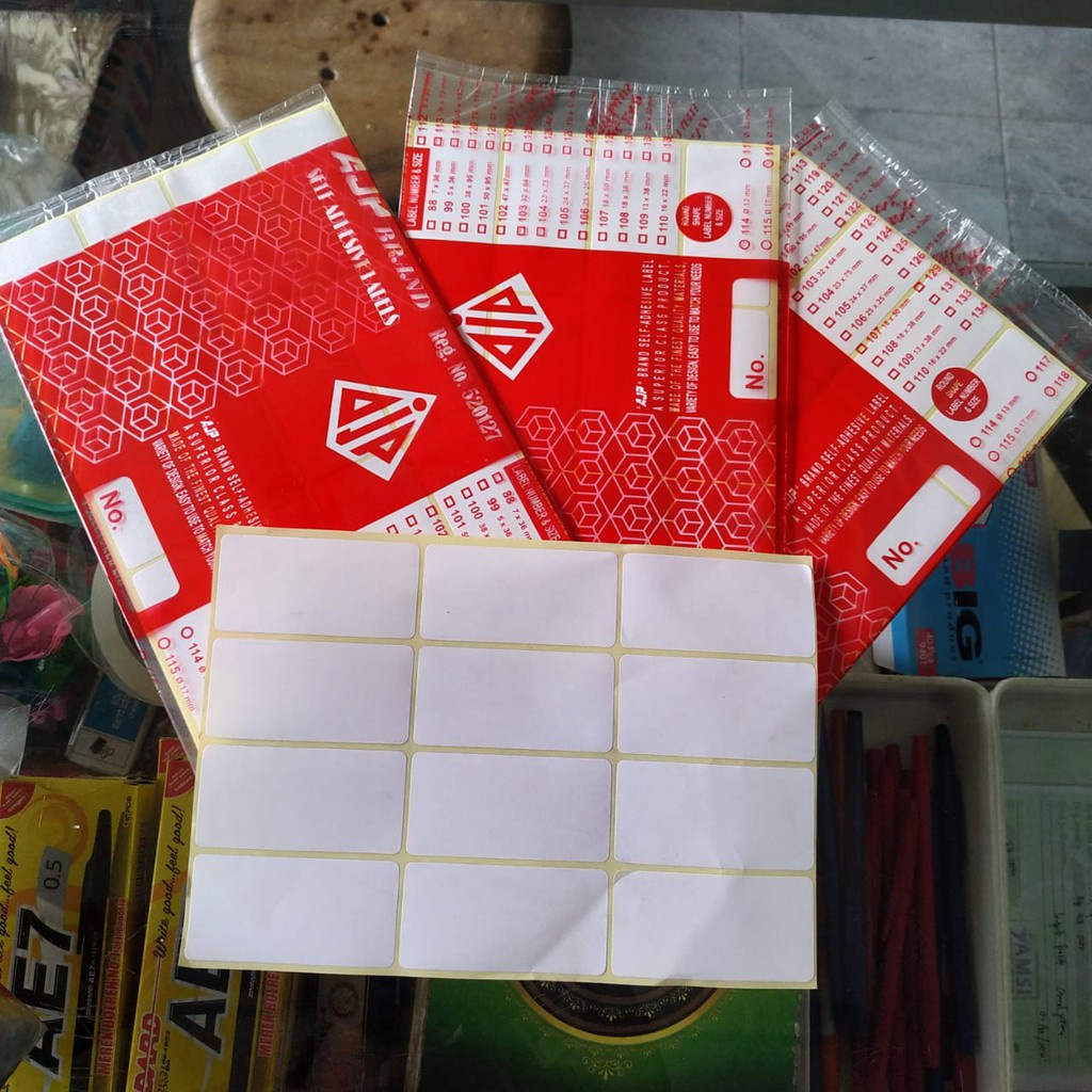 

STIKER NAMA 103 UNTUK UNDANGAN