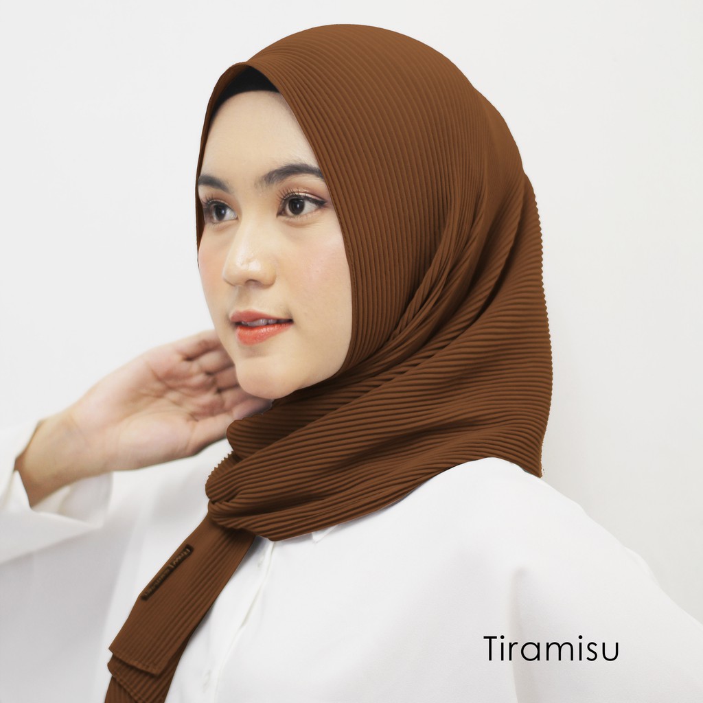Beli 5 Gratis 1 Pashmina Plisket Cerutty Premium 180 x 75 cm-Tiramisu