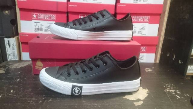 SEPATU CONVERSE MADE IN VIETNAM CONVERSE LOW UNDEFEATED UNISEX SNEAKERS ALL STAR CHUCK TAYLOR II