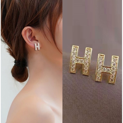 ANTING KOREA TITANIUM RETRO ELEGANT H DIAMOND ANTING TUSUK ANTI KARAT GIWANG AKSESORIS FASHION ANAK PEREMPUAN ANT54