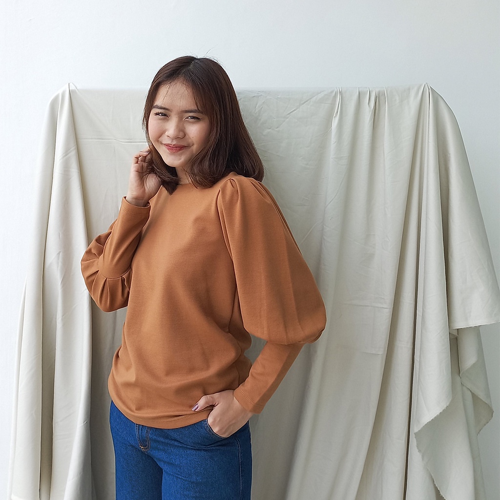 Isla Nerea Top Basic - Blouse Wanita Lengan Balon - Textured Cotton-CARAMEL