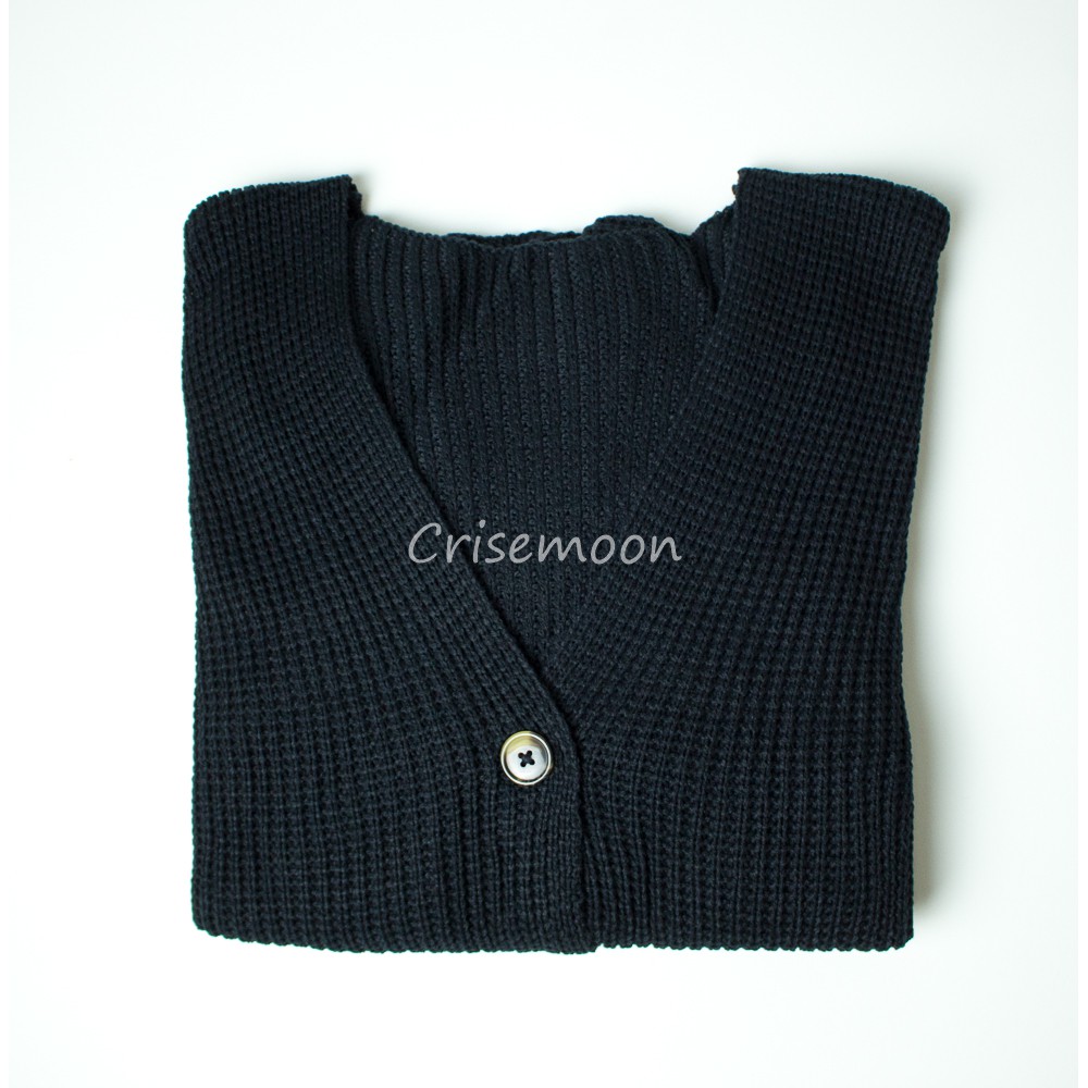 Vina Knitted Cardigan Rajut Kancing Oversize Tangan Balon-Hitam